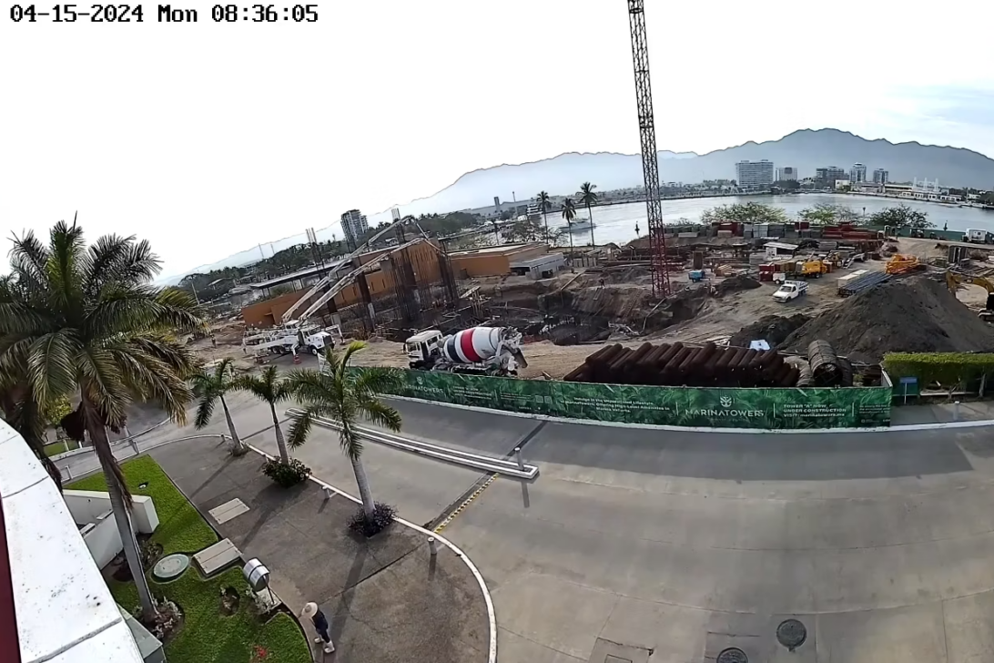 Portrait video abril, Marina Towers, Puerto Vallarta, Jalisco, México