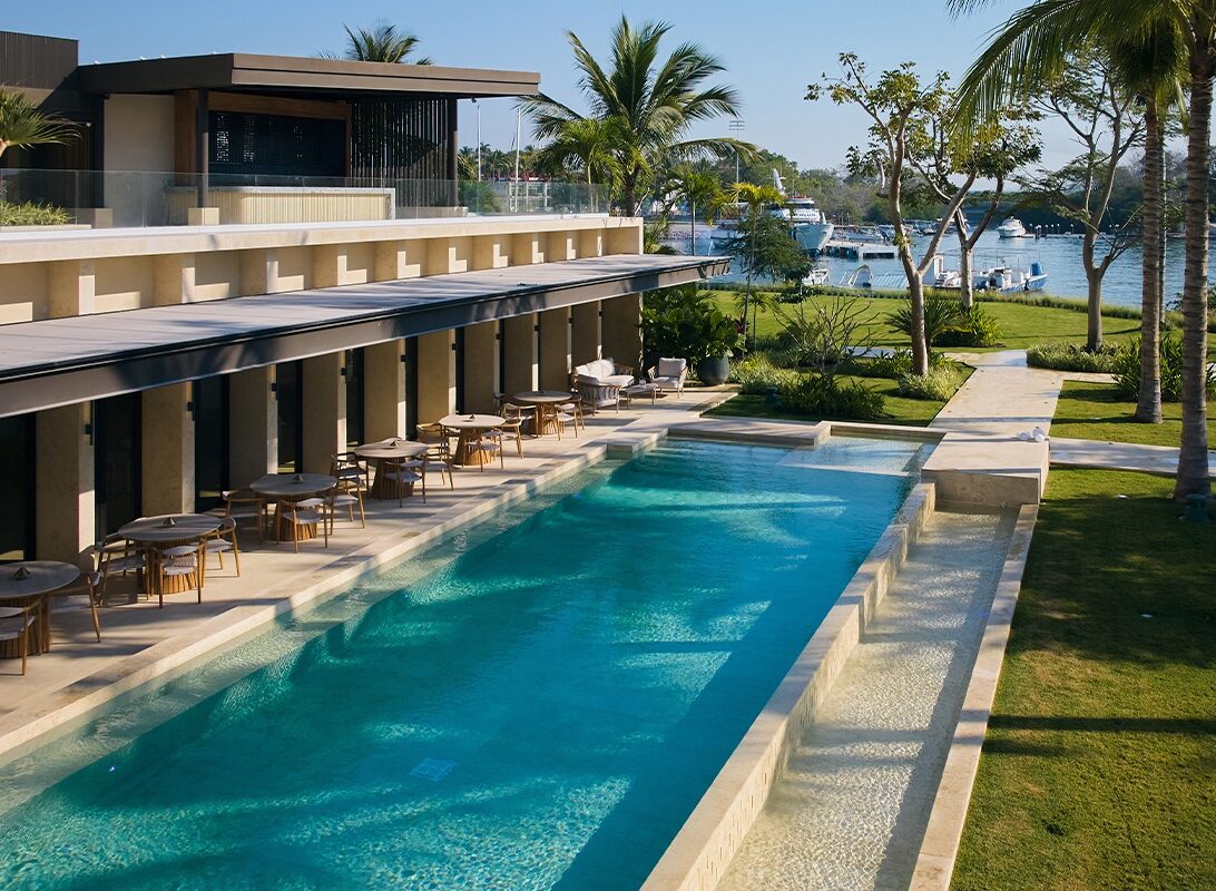 03_Infinity_Pools_Amenidades_1200x800px, Marina Towers, Puerto Vallarta, Jalisco, México