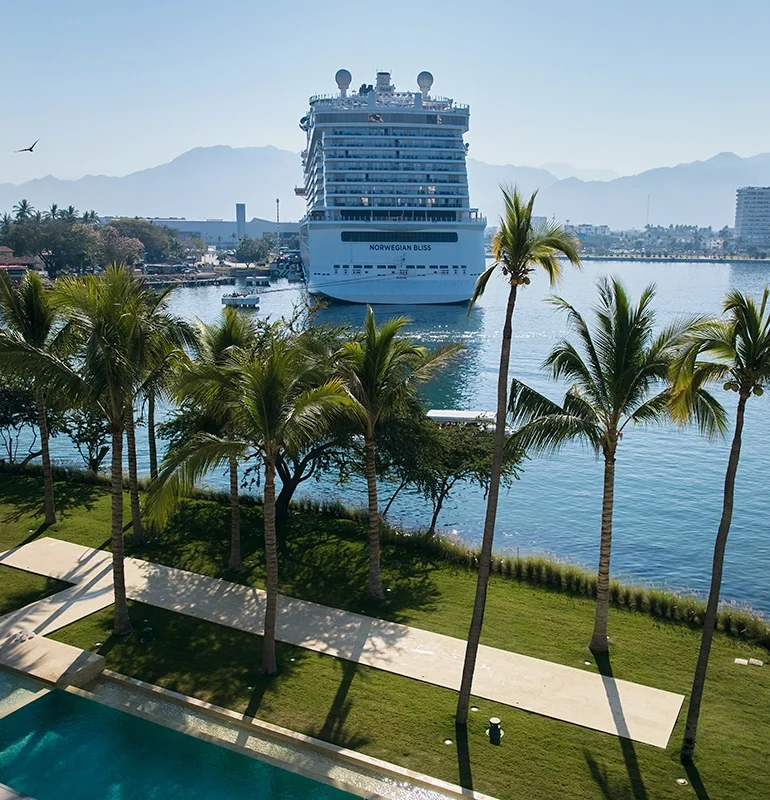 07_Club_de_playa_Amenidades_1200x800px, Marina Towers, Puerto Vallarta, Jalisco, México