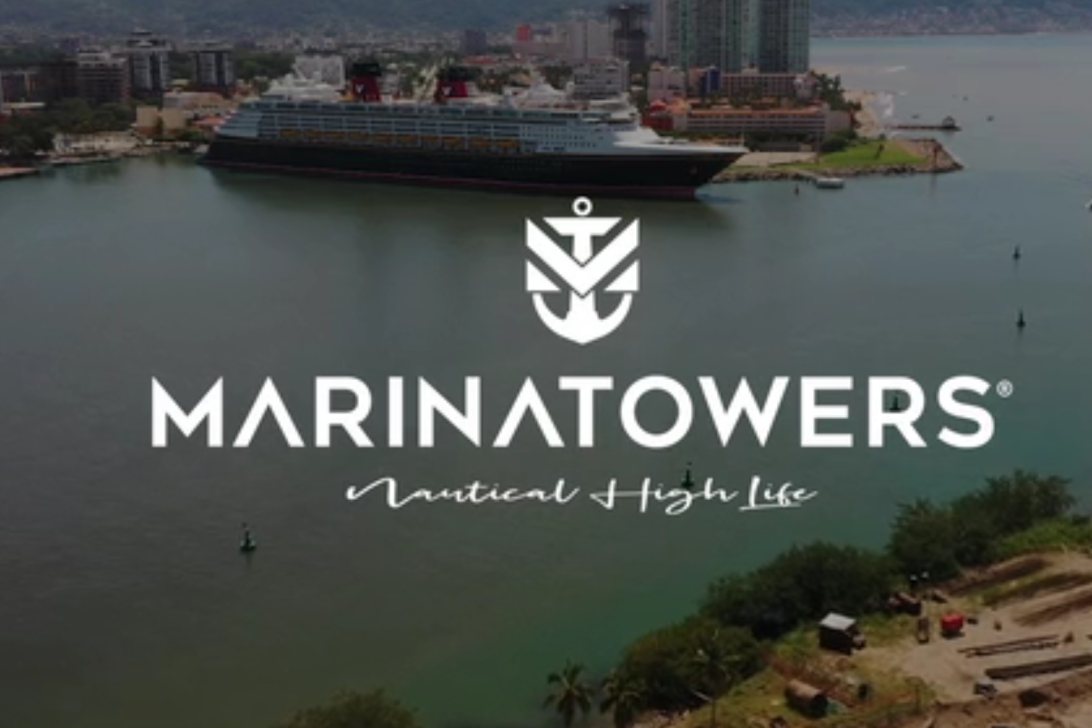Portrait video octubre, Marina Towers, Puerto Vallarta, Jalisco, México