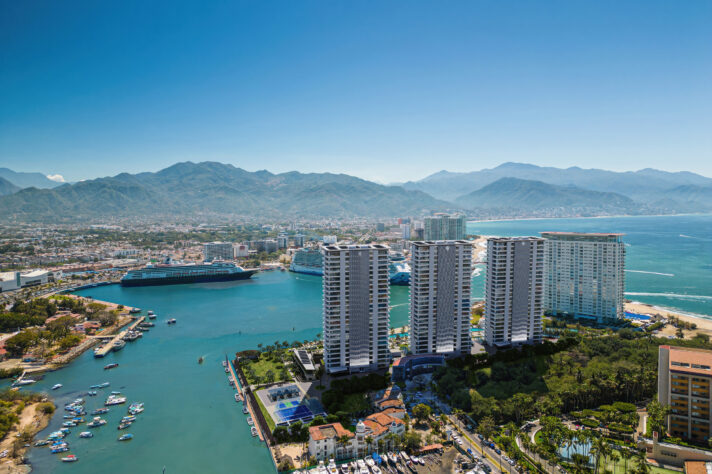 MT EXT 3 HD, Marina Towers, Puerto Vallarta, Jalisco, México