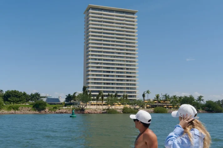 Galeria_marinatowers_3, Marina Towers, Puerto Vallarta, Jalisco, México