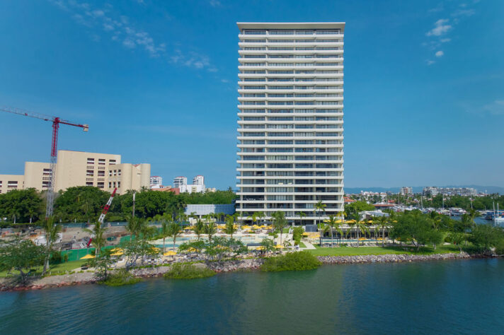 26_09_MarinaTowers_DJI_0792, Marina Towers, Puerto Vallarta, Jalisco, México