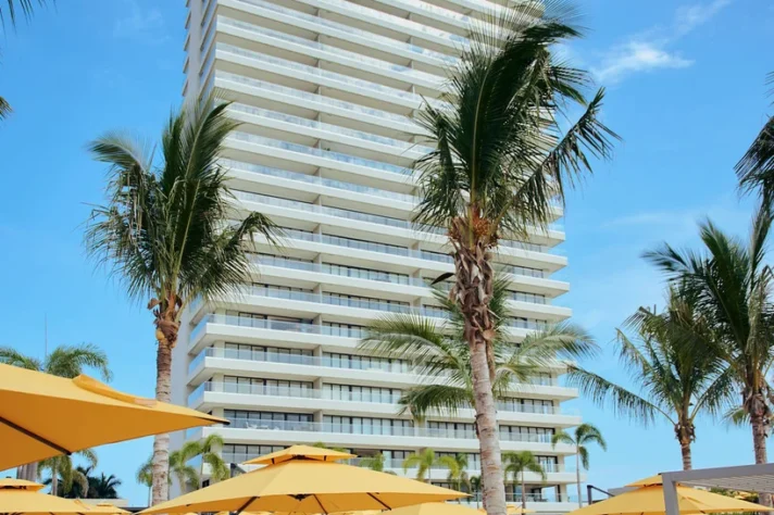 Gallery_beach_1, Marina Towers, Puerto Vallarta, Jalisco, México