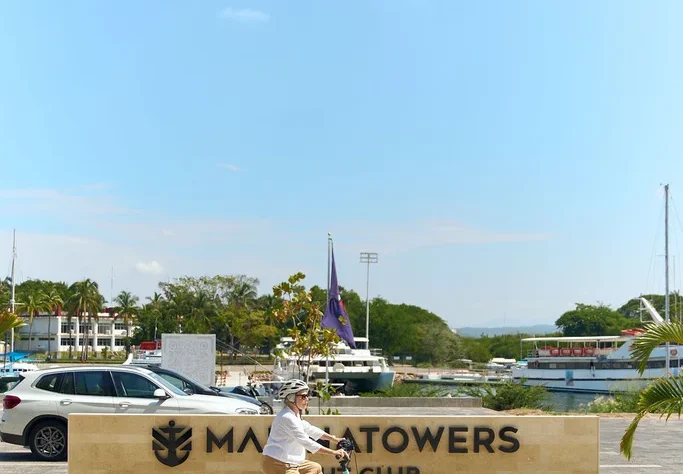 Gallery_bike_11, Marina Towers, Puerto Vallarta, Jalisco, México