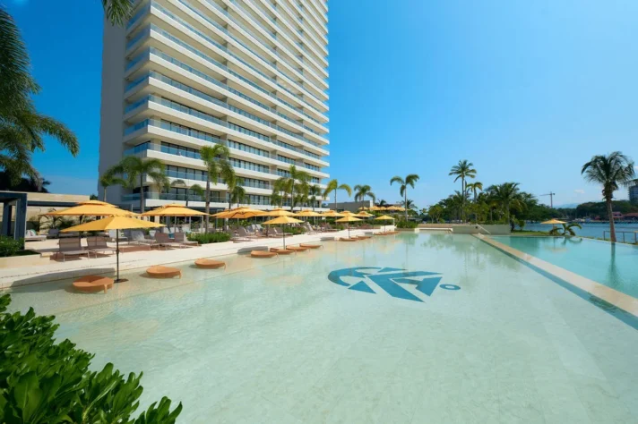 Gallery_pool_12, Marina Towers, Puerto Vallarta, Jalisco, México