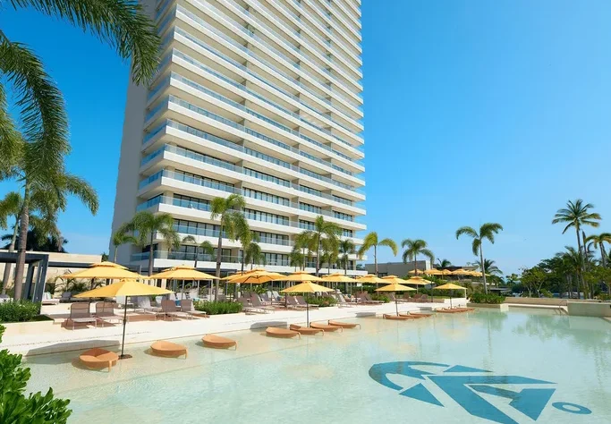 Gallery_pool_13, Marina Towers, Puerto Vallarta, Jalisco, México
