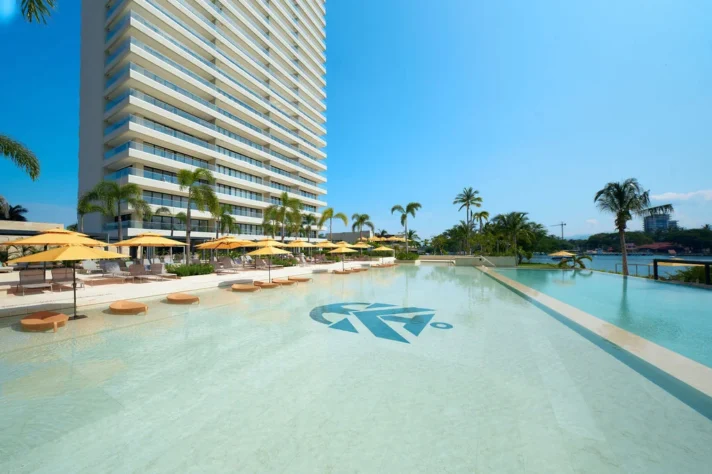 Gallery_pool_14, Marina Towers, Puerto Vallarta, Jalisco, México